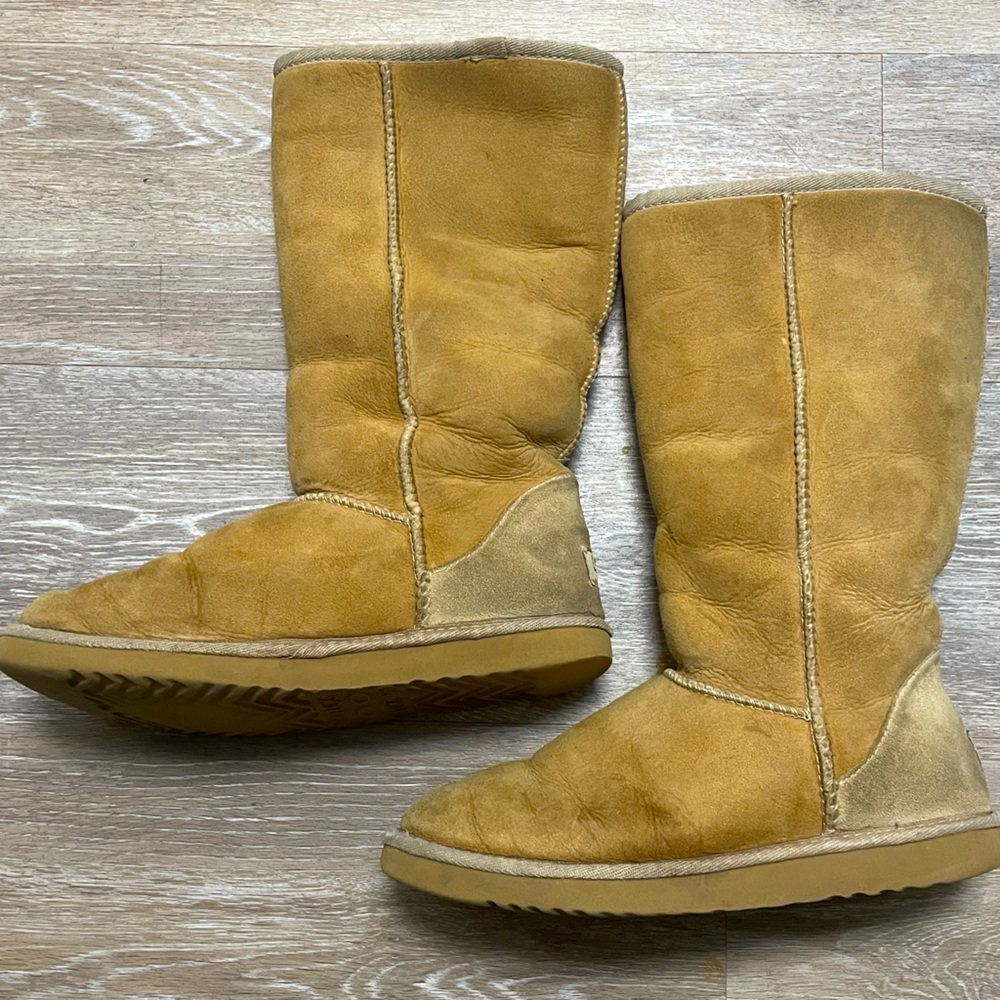UGG Classic Tall tan boots size 8